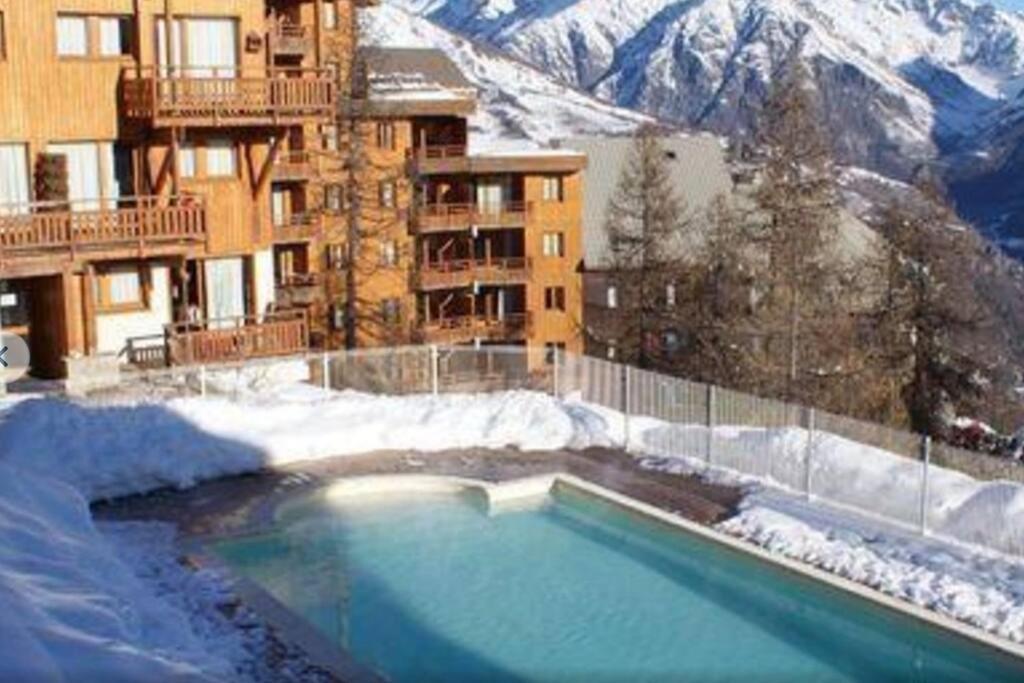 4 Pers. Piscine Et Literie Toute Neuve. *