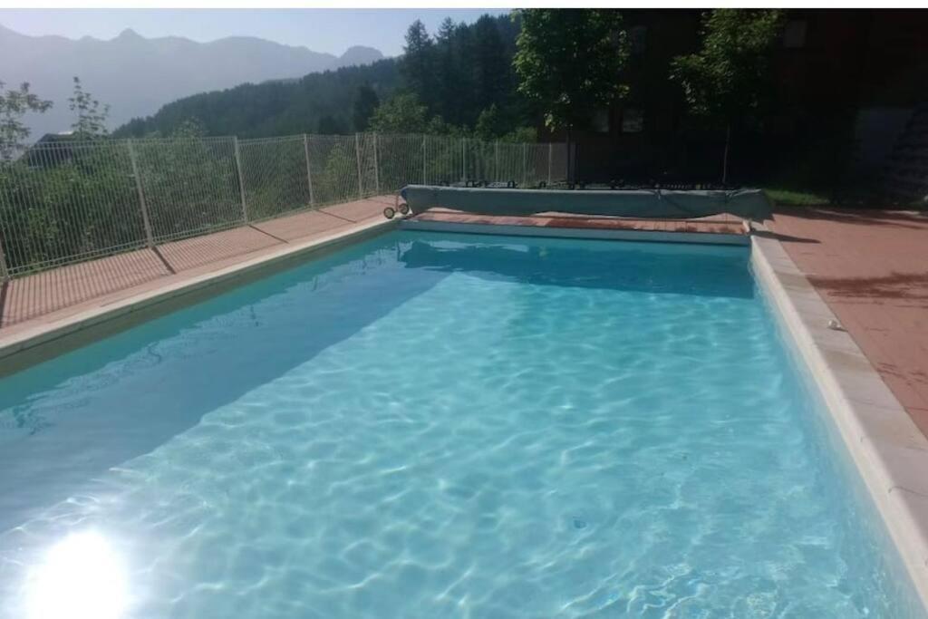 4 Pers. Piscine Et Literie Toute Neuve. Apartment